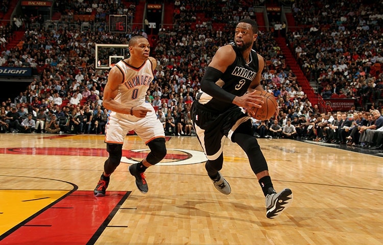 Galería de Fotos HEAT 86 - Thunders 94 Photo Gallery