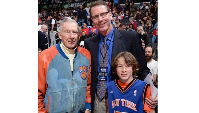 Former Knick Ernie Vandeweghe Passes Away At 86 Photo Gallery
