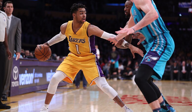Running Diary: Lakers vs. Hornets (2/28/17) | Los Angeles Lakers