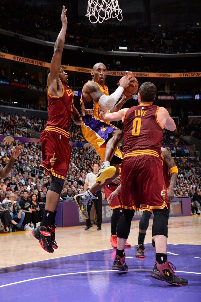 Photos Lakers vs. Cavaliers (1/15/15) Photo Gallery