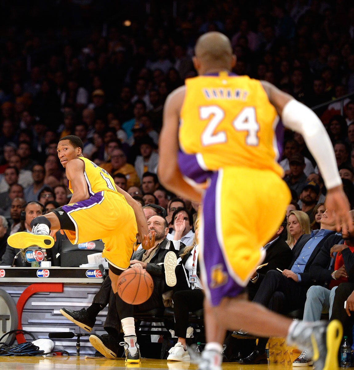 cavaliers versus lakers