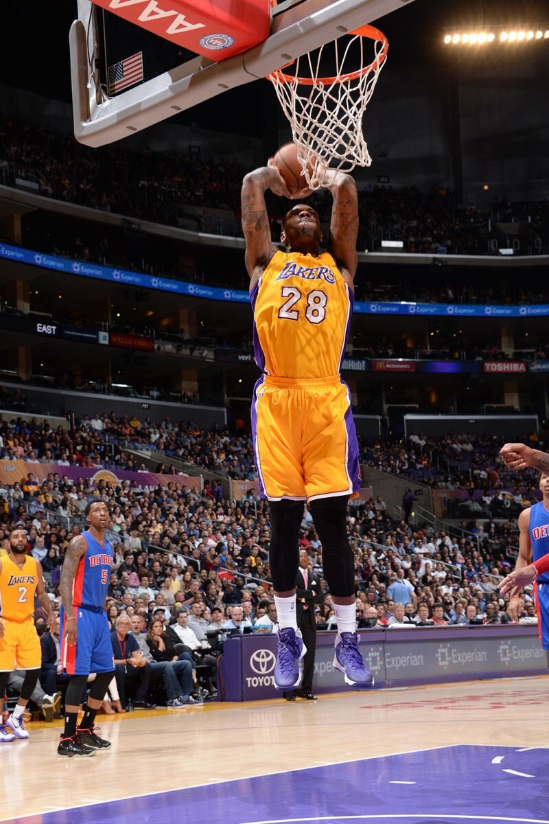 Photos Lakers vs. Pistons (3/10/15) Photo Gallery