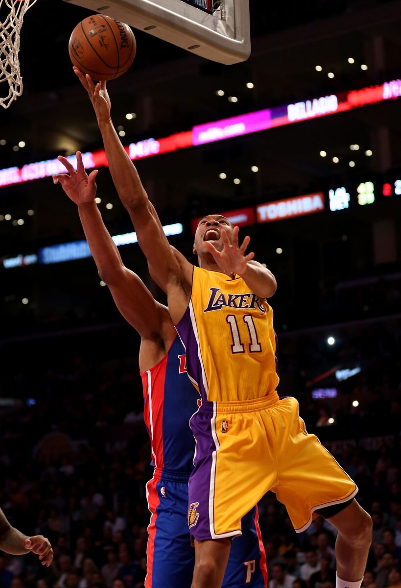 Photos Lakers vs. Pistons (3/10/15) Photo Gallery
