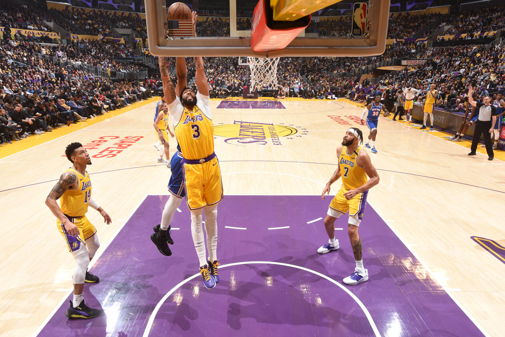 Photos: Lakers vs Knicks (01/07/2020) Photo Gallery | NBA.com