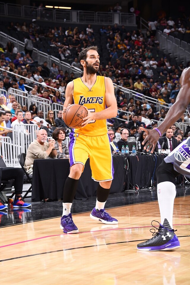 PHOTOS Lakers vs. Kings (10/13/16) Photo Gallery