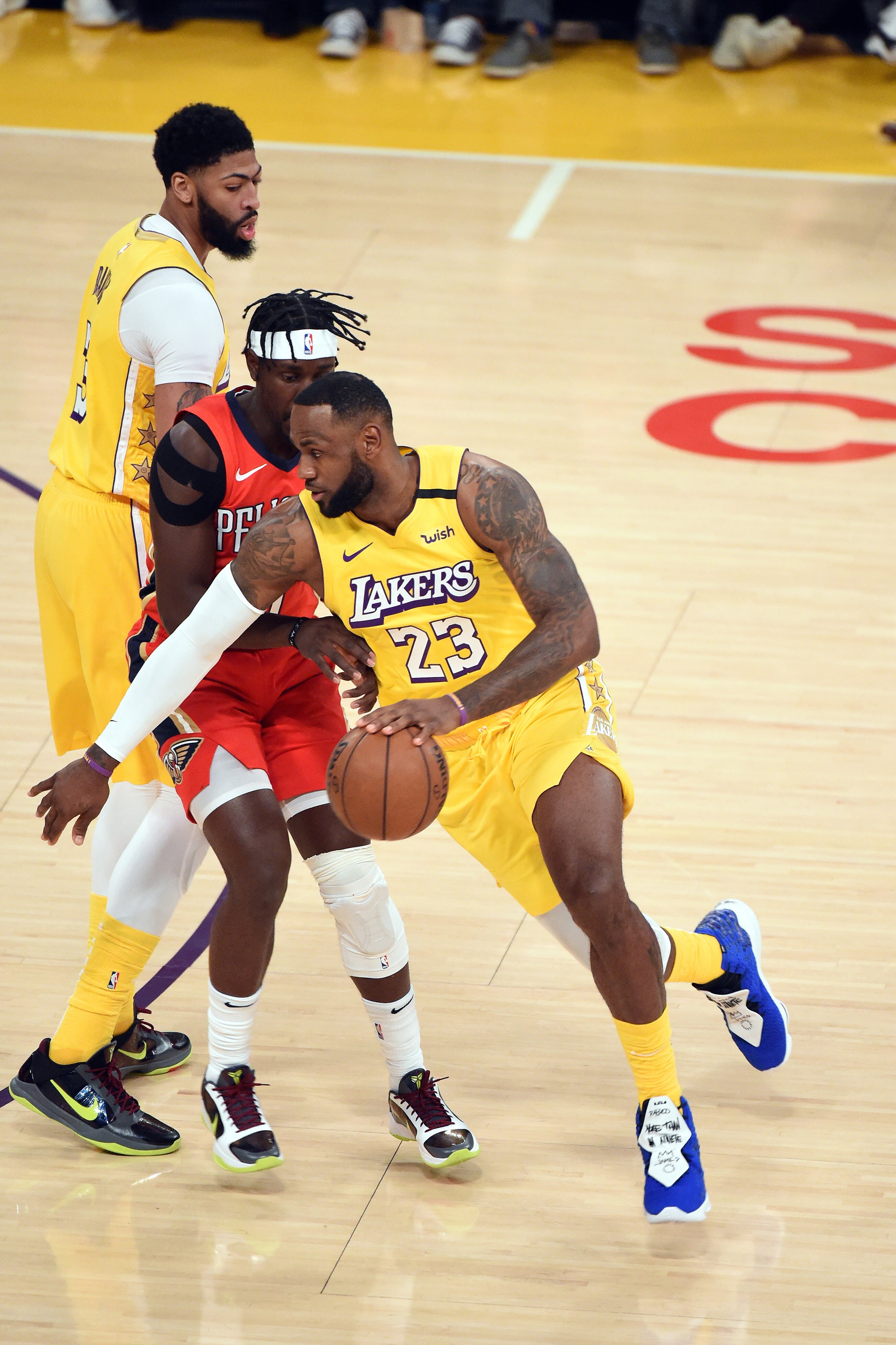 Los Angeles Lakers vs New Orleans Pelicans