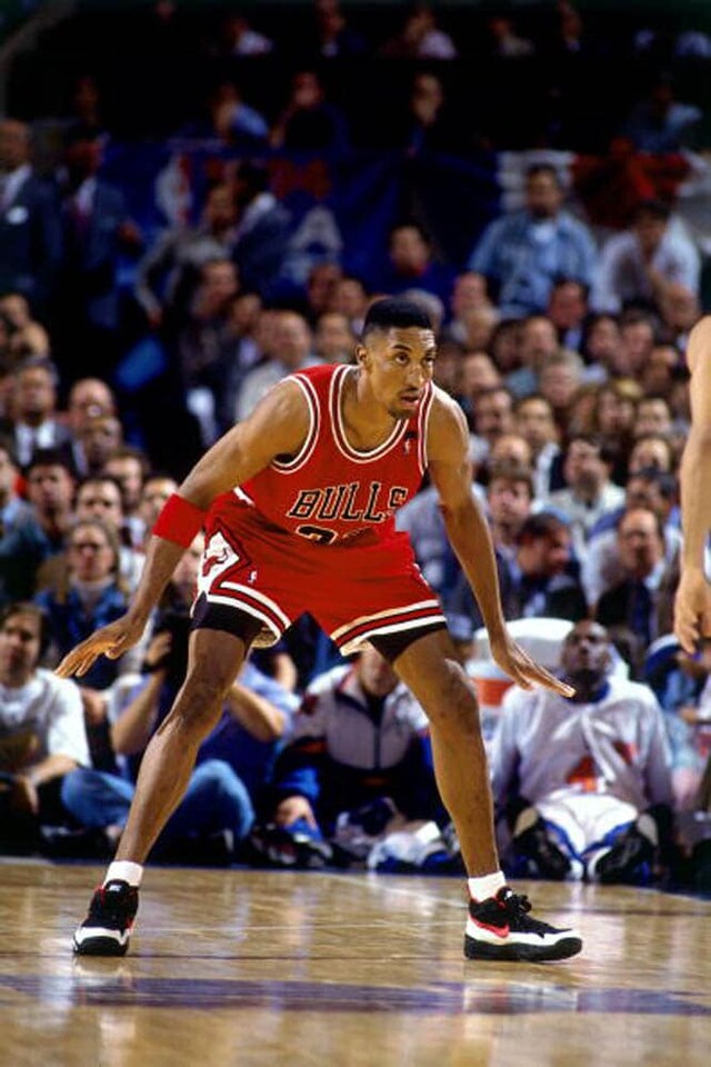 Ranking 60 Best Defenders in NBA History Photo Gallery