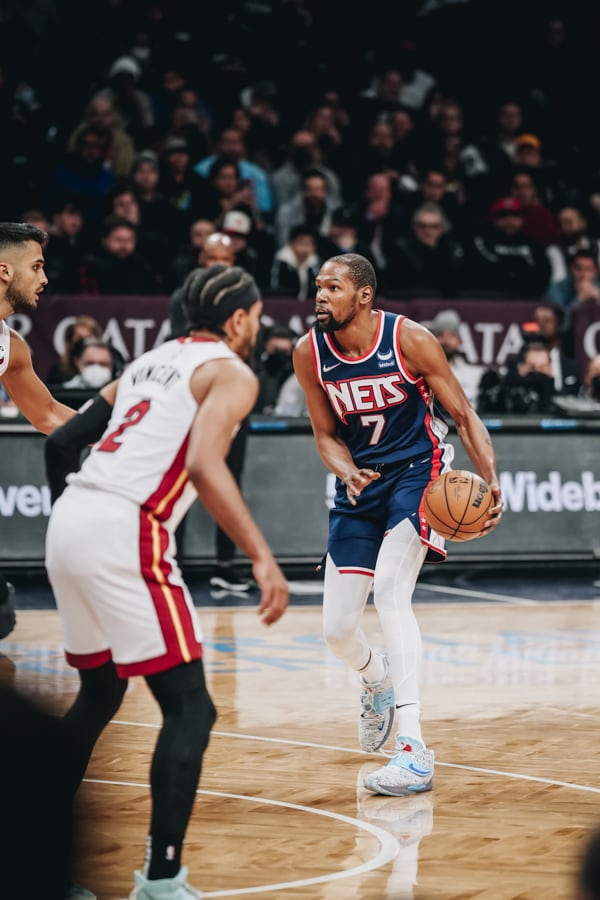 Gallery Nets vs. Heat Photo Gallery