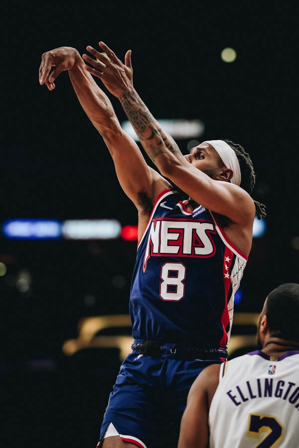 Gallery Nets vs. Lakers Photo Gallery