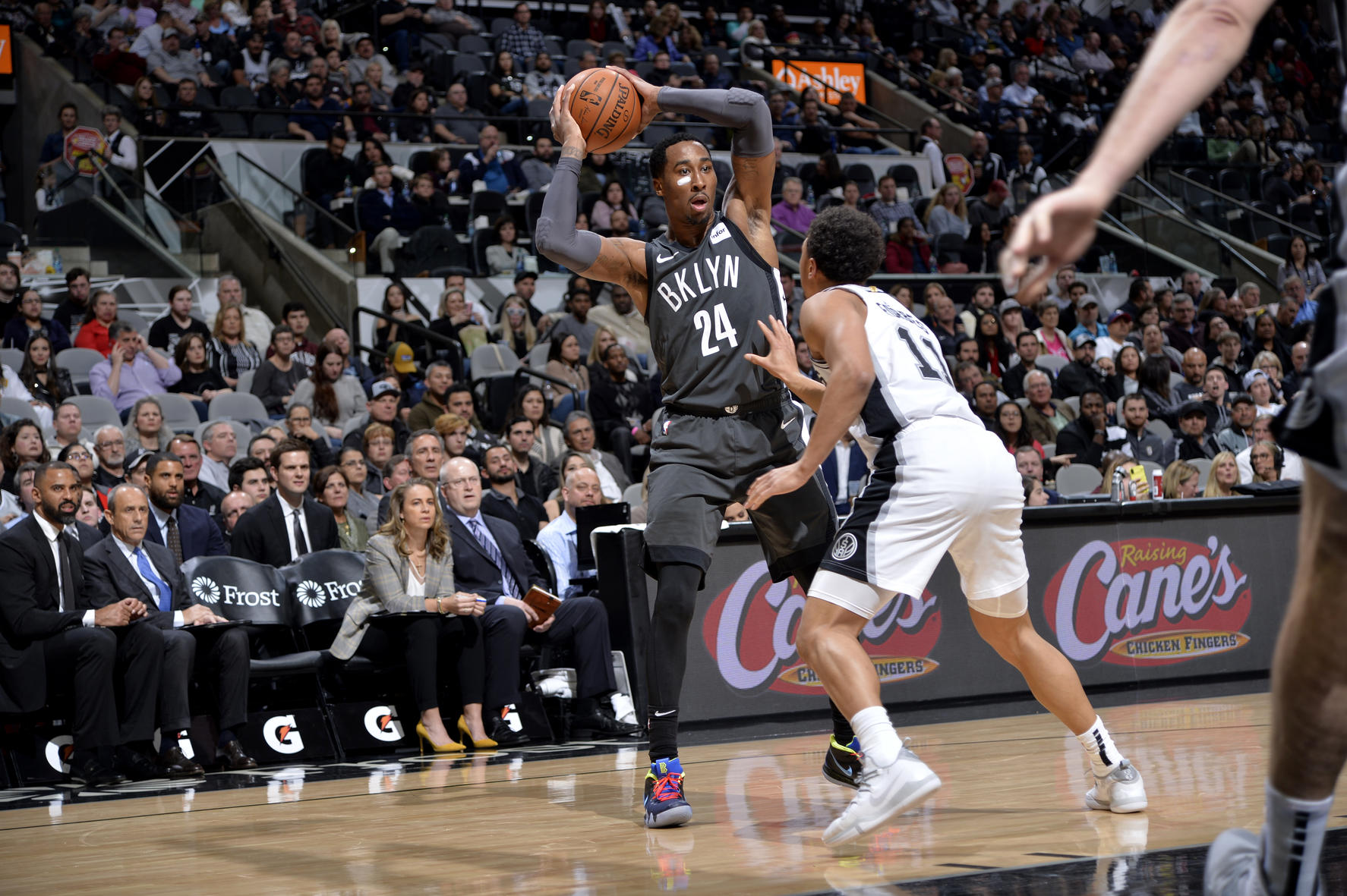 Gallery Nets at Spurs Photo Gallery