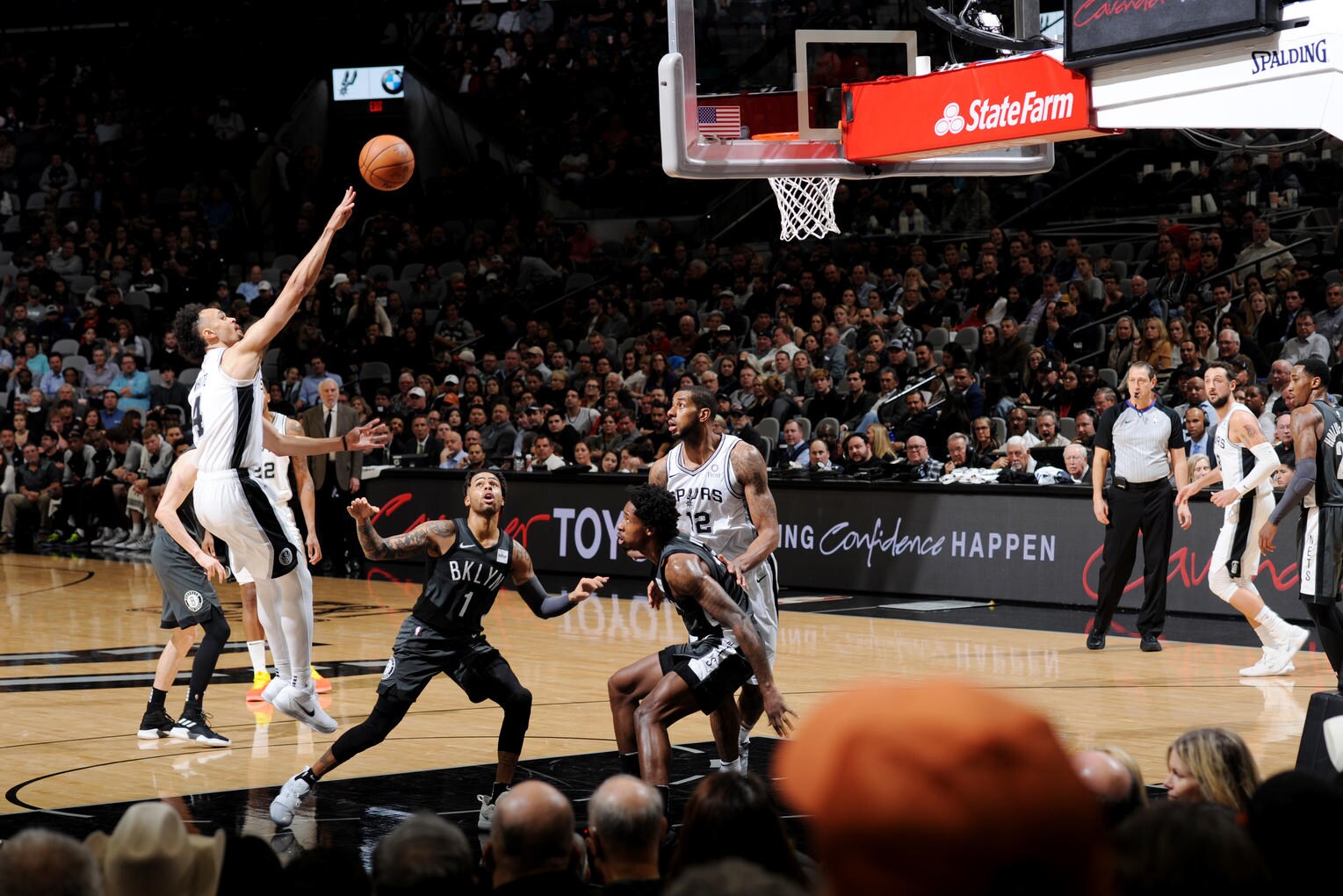 Gallery Nets at Spurs Photo Gallery