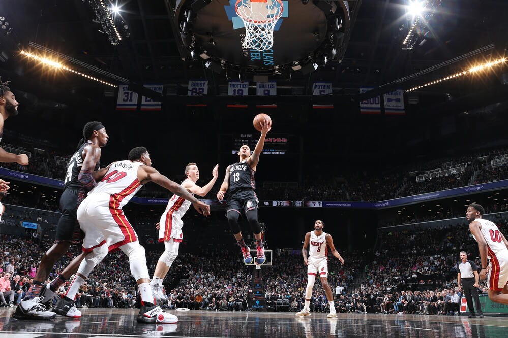 Gallery Nets vs. Heat Photo Gallery