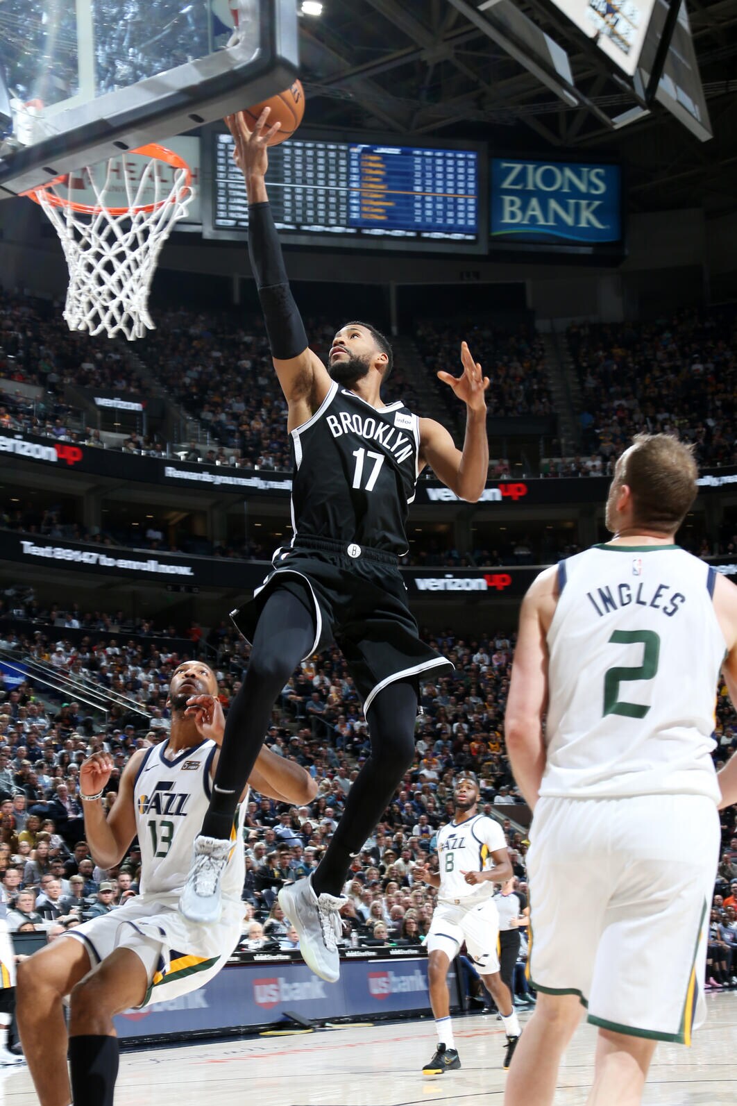 Gallery Nets vs. Jazz Photo Gallery