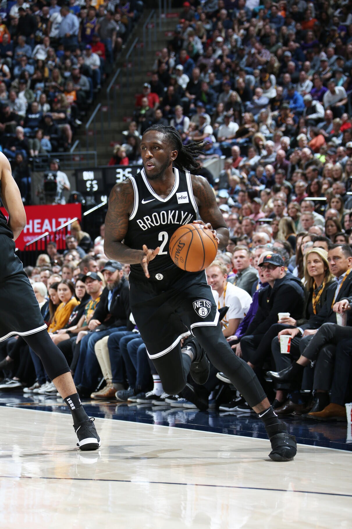 Gallery Nets vs. Jazz Photo Gallery