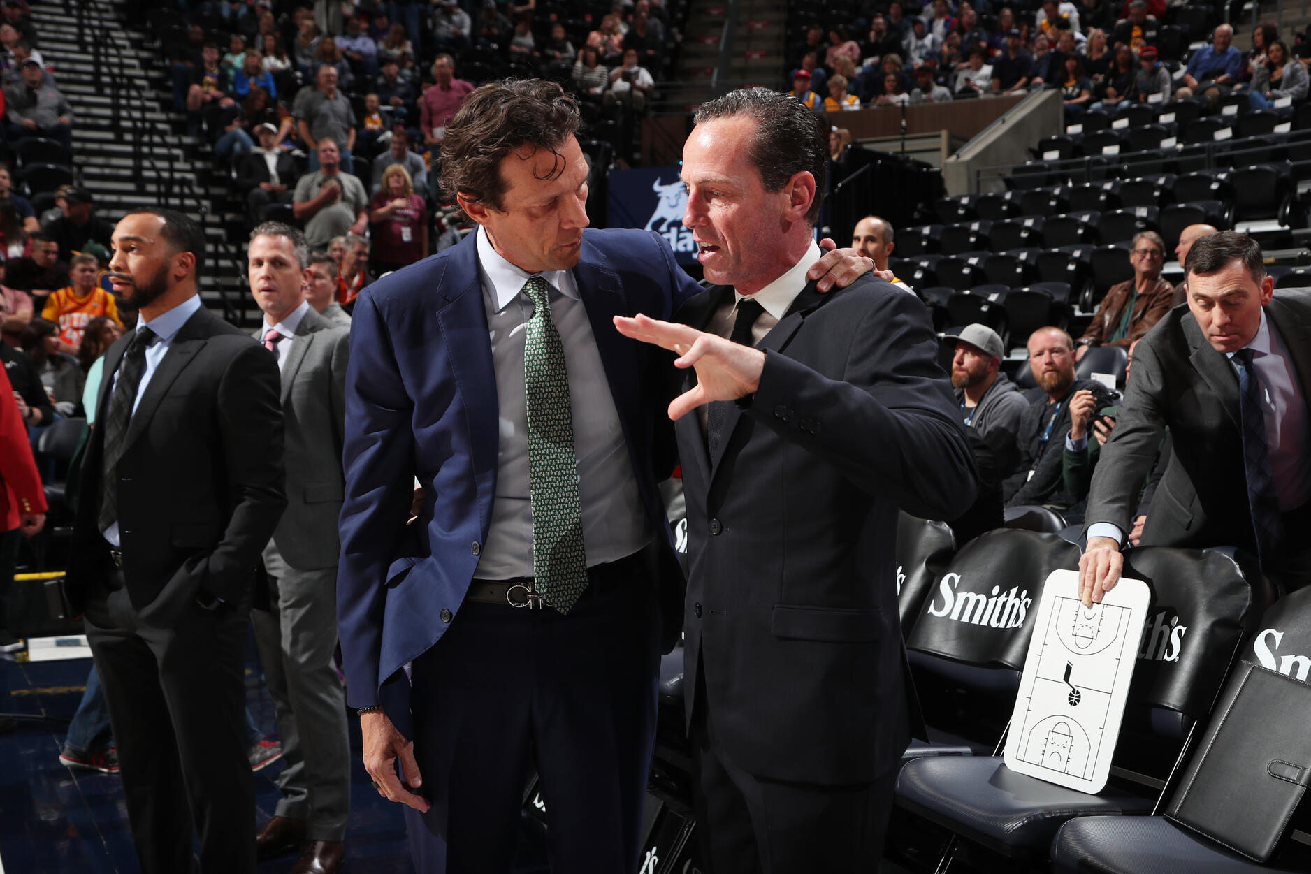 Gallery Nets vs. Jazz Photo Gallery