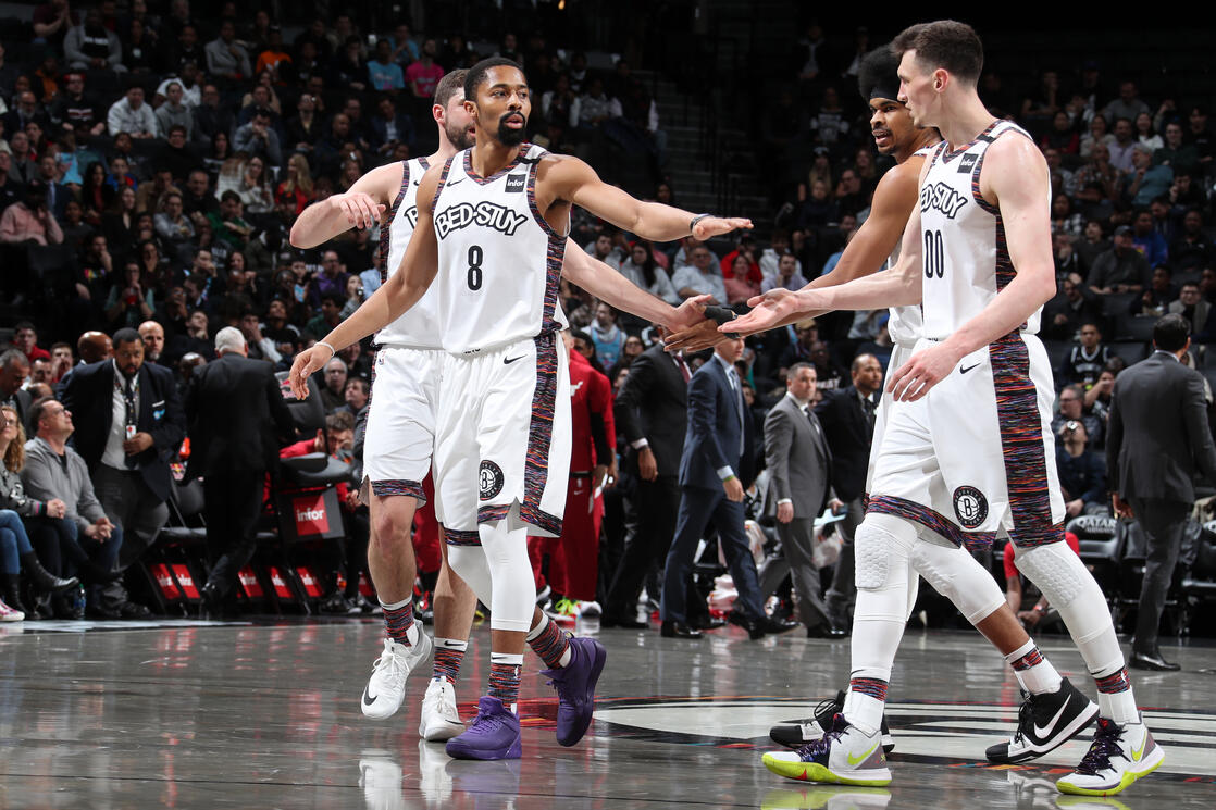 Gallery Nets vs. Heat Photo Gallery