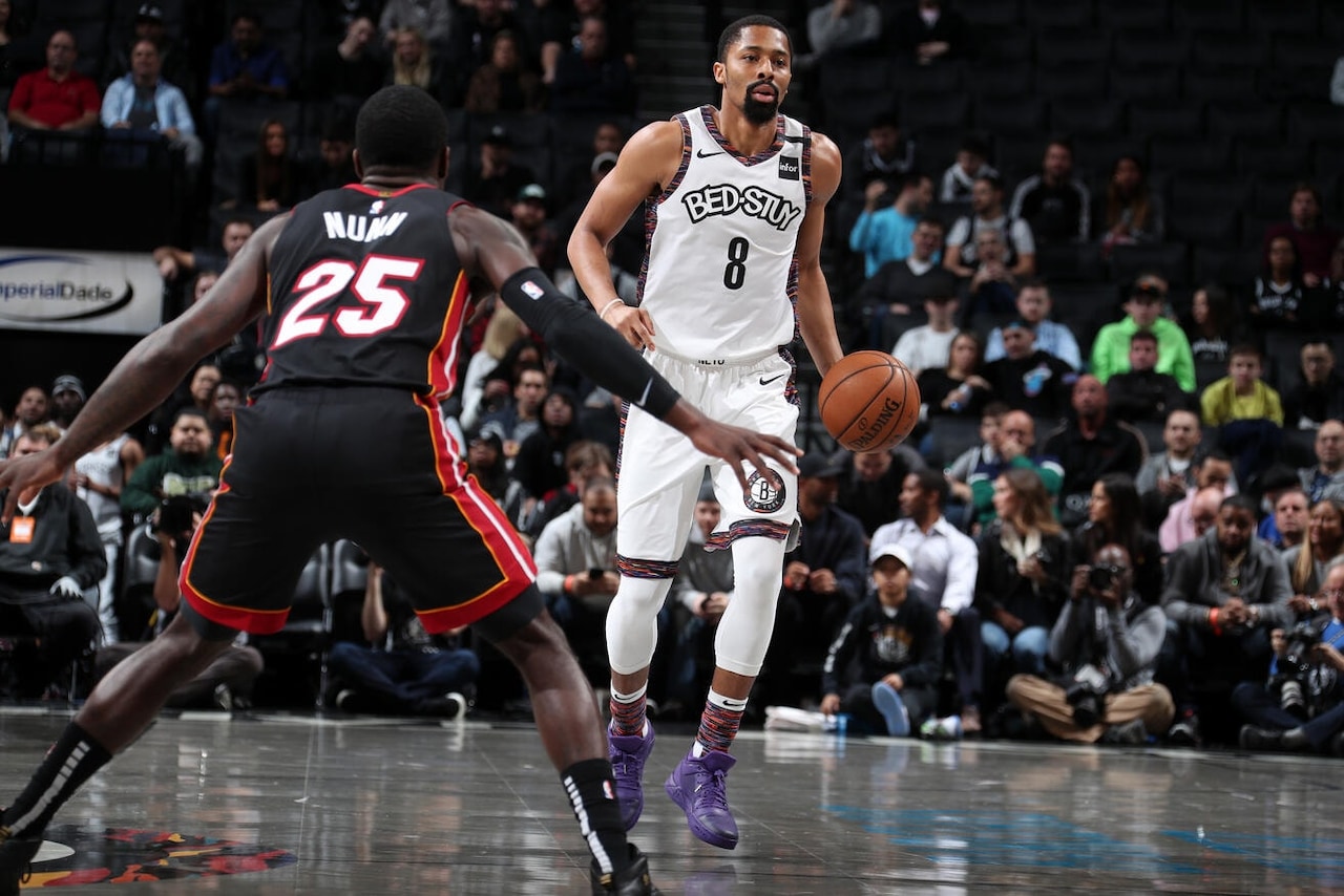 Gallery Nets vs. Heat Photo Gallery