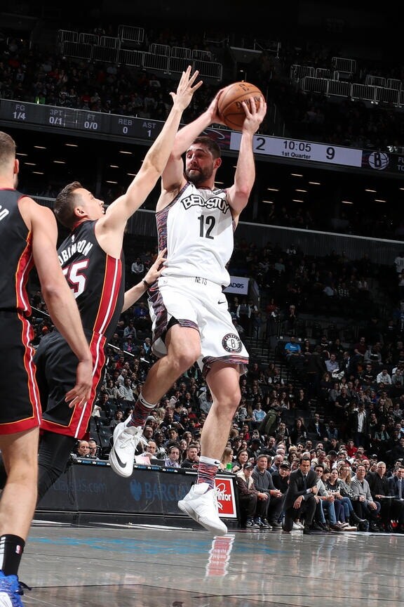 Gallery Nets vs. Heat Photo Gallery