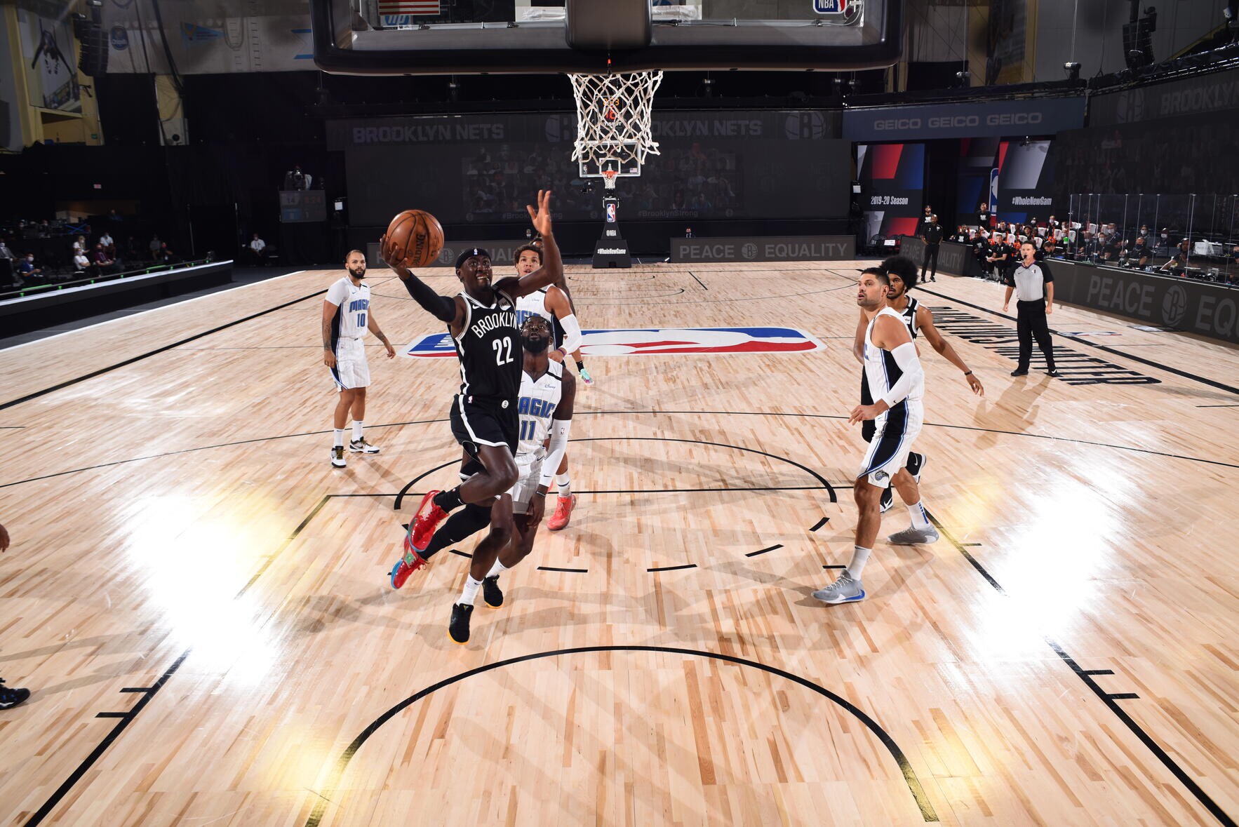 Gallery Nets vs. Magic Photo Gallery