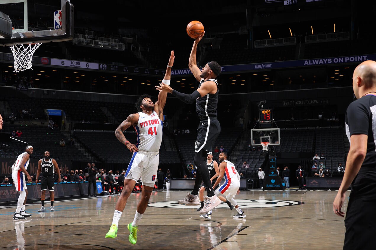 Gallery Nets vs. Pistons Photo Gallery
