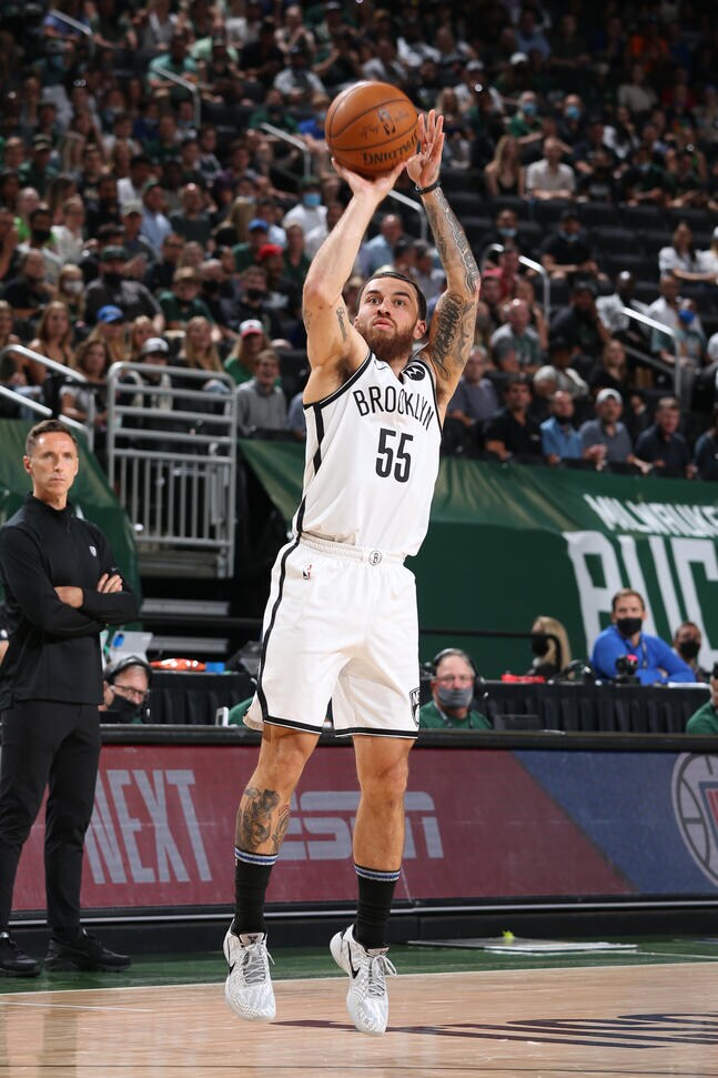 Gallery Nets vs. Bucks Game 3 Photo Gallery