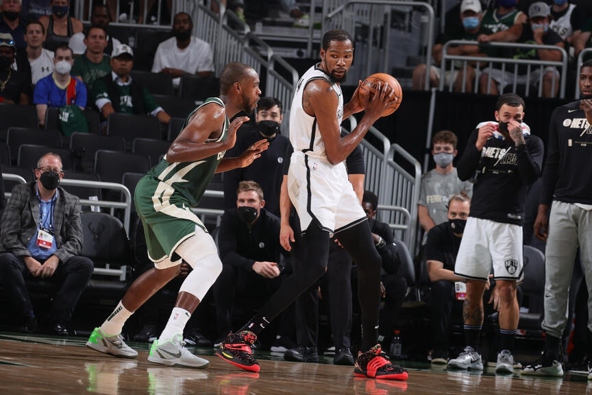 Gallery Nets vs. Bucks Game 3 Photo Gallery