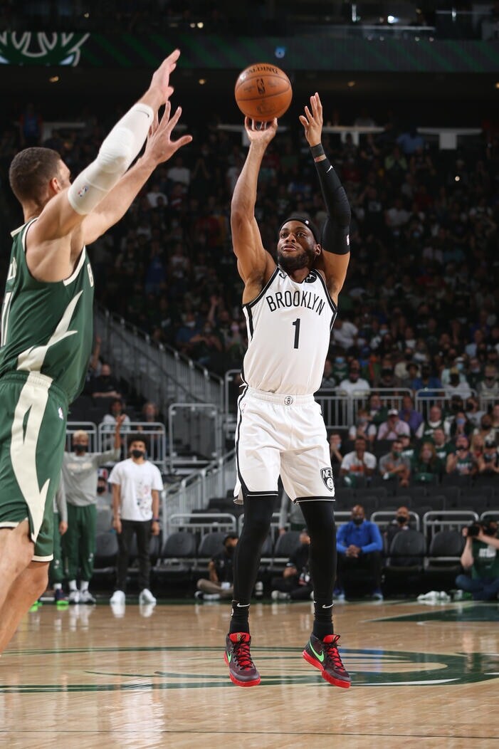 Gallery Nets vs. Bucks Game 3 Photo Gallery