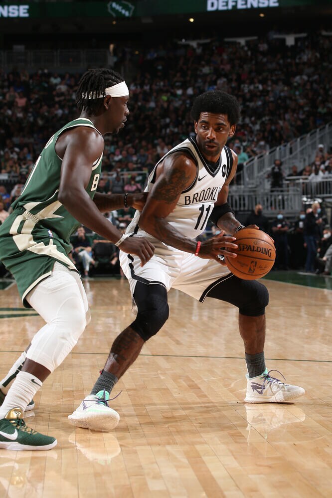 Gallery Nets vs. Bucks Game 3 Photo Gallery