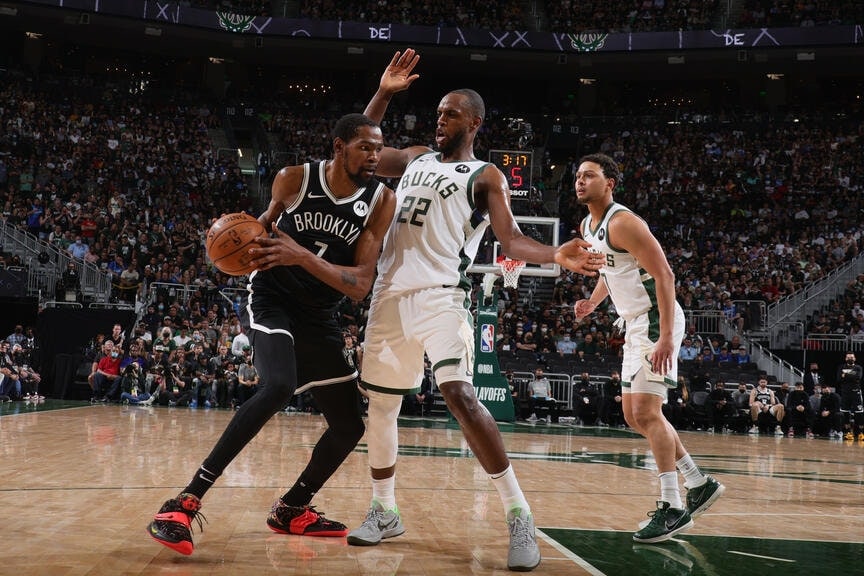 Gallery Nets vs. Bucks Game 4 Photo Gallery