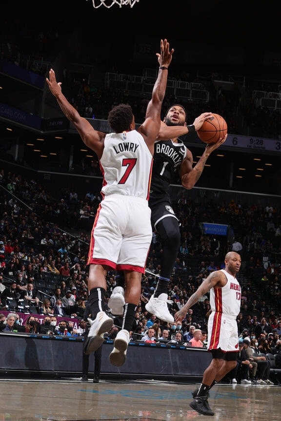 Gallery Nets vs. Heat Photo Gallery