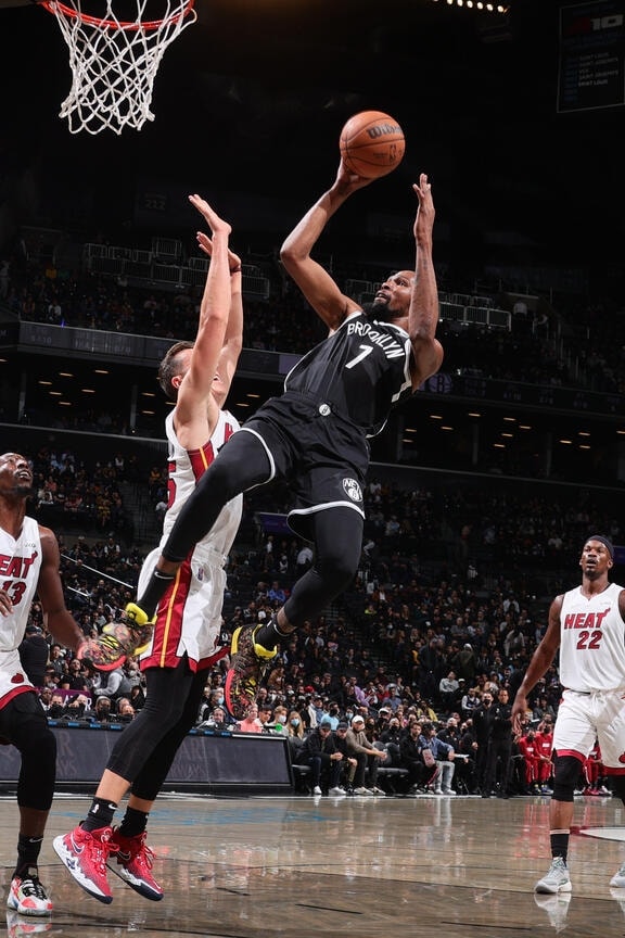 Gallery Nets vs. Heat Photo Gallery