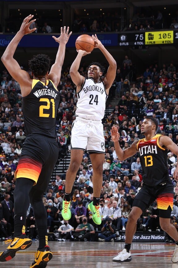 Gallery Nets vs. Jazz Photo Gallery