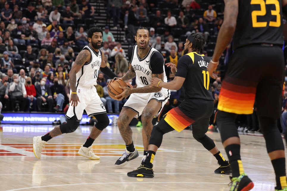 Gallery Nets vs. Jazz Photo Gallery