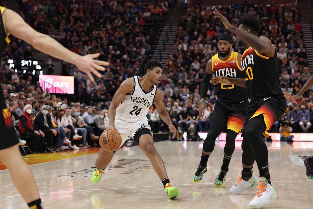 Gallery Nets vs. Jazz Photo Gallery