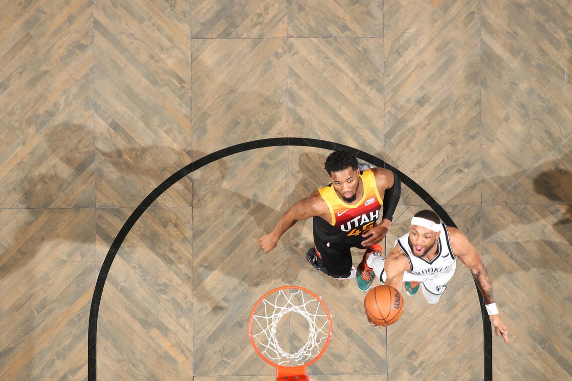 Gallery Nets vs. Jazz Photo Gallery