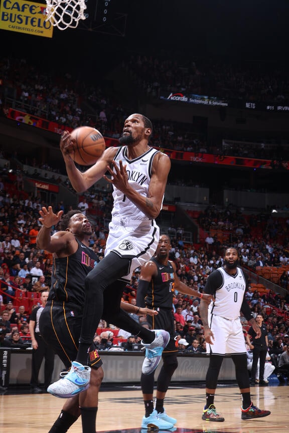 Gallery Nets vs. Heat Photo Gallery