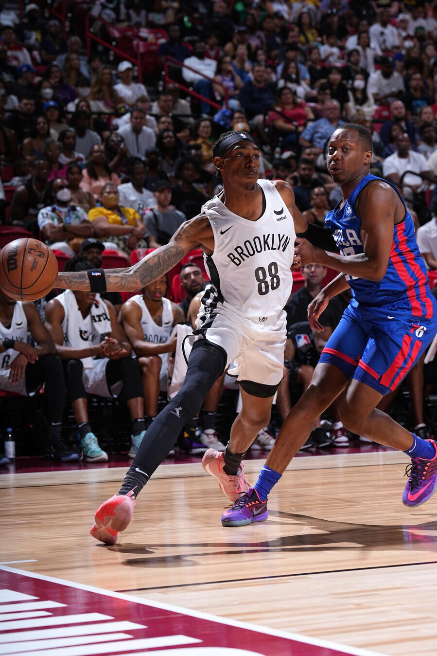 Gallery Nets vs. 76ers Photo Gallery