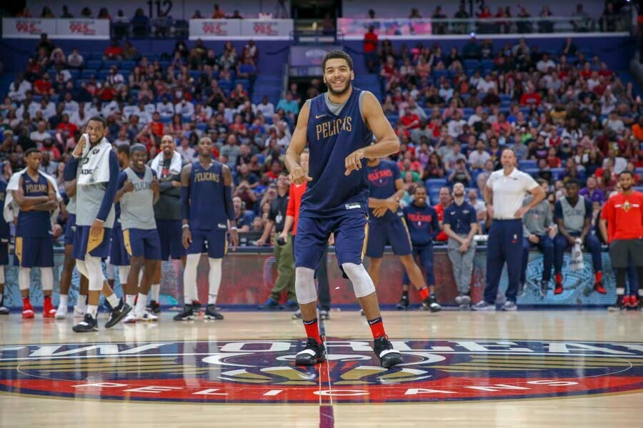 Fans and the 'Rookie Dance Off' at open practice 10-7-18