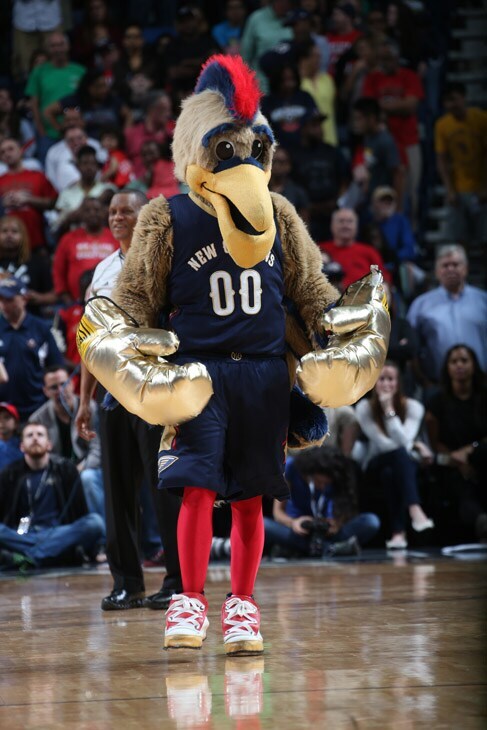 The Pelicans Dance Team and entertainment from Nuggets game (3 15 15