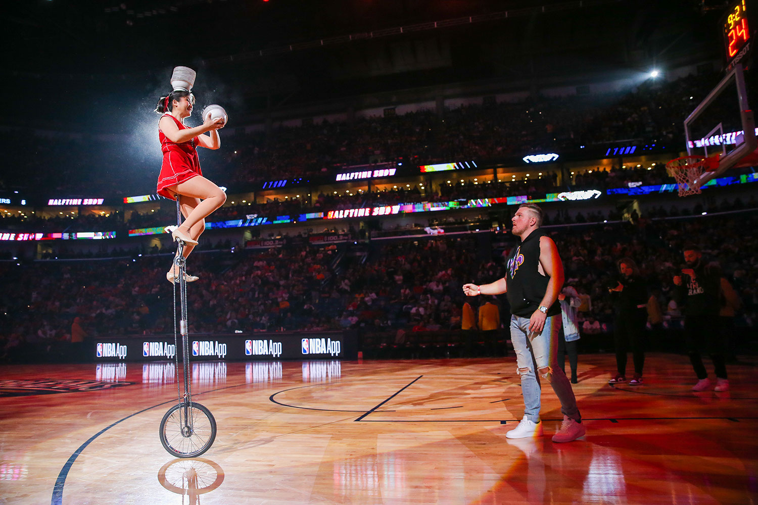 Pelicans vs. Lakers Entertainment Photos | 2019-20 Game 60 Photo Gallery |  NBA.com