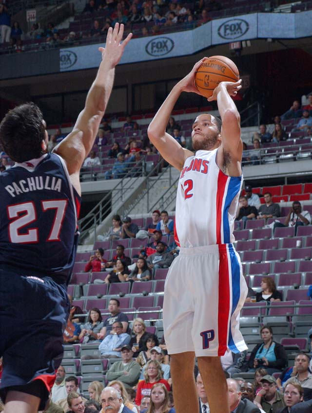 Pistons vs Hawks Oct. 11, 2010 Photo Gallery