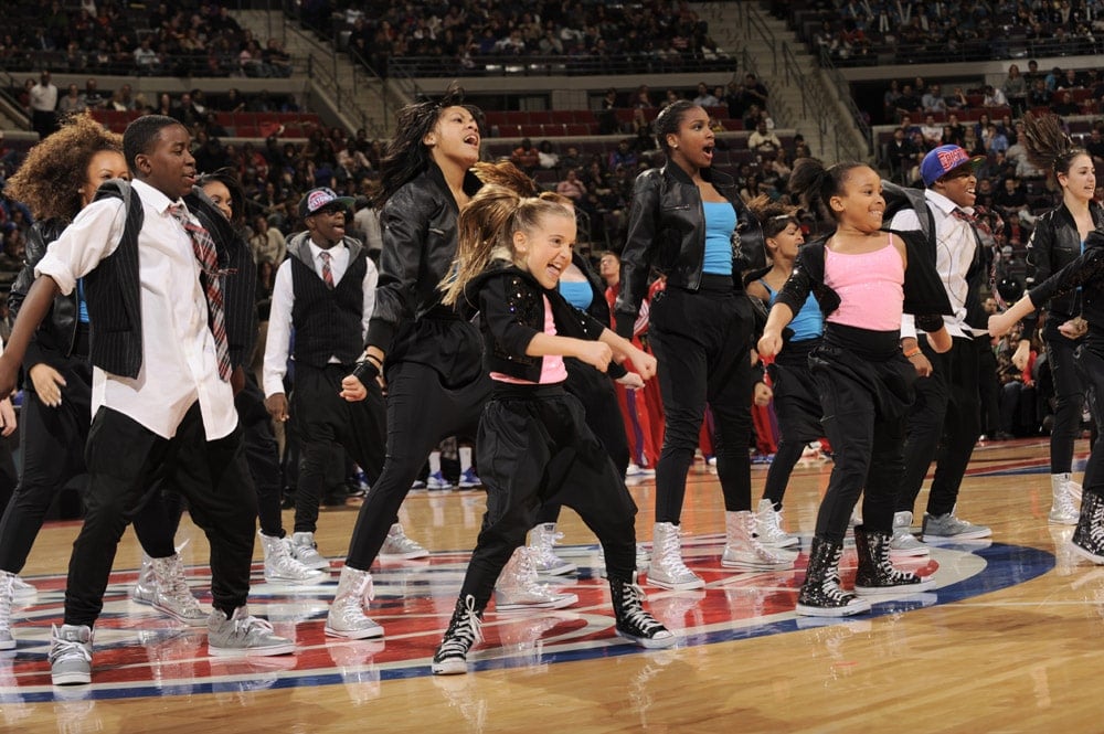 Mob Squad Pistons Dancers