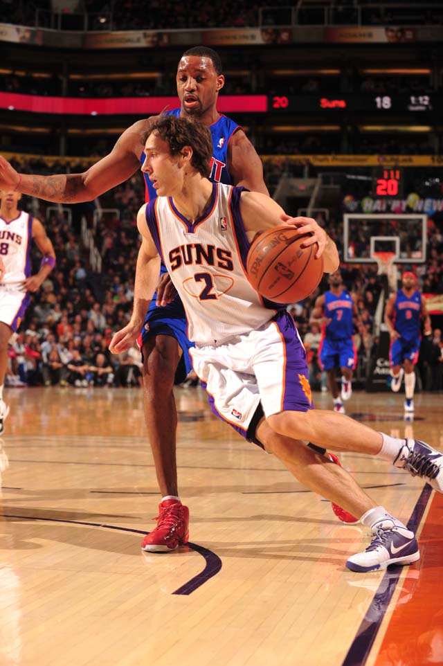 Pistons at Suns Dec. 31, 2010 Photo Gallery