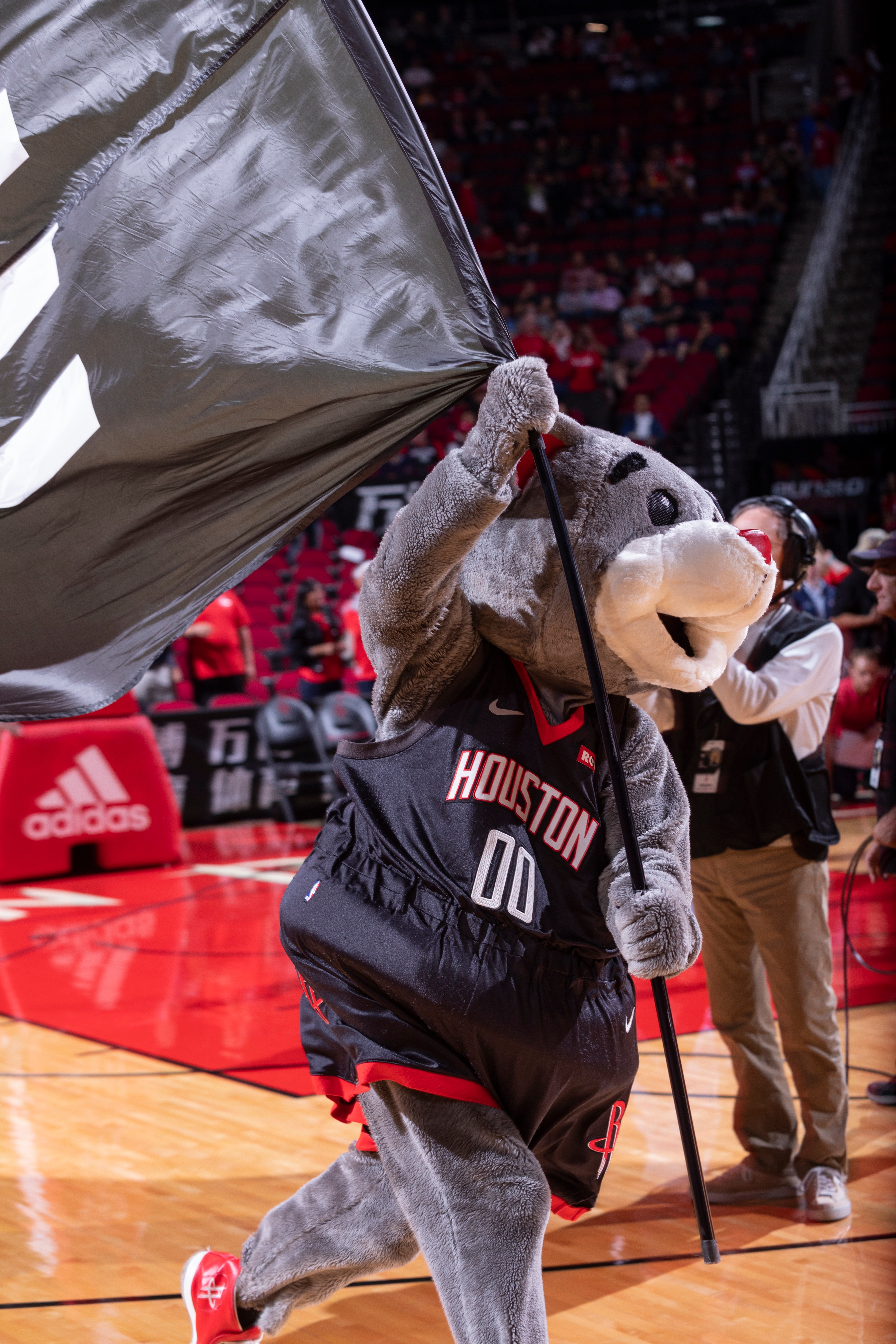 Houston Rockets mascot Clutch the Bear during the first half of an