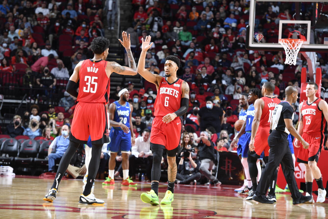 Photos Rockets vs Wolves Photo Gallery