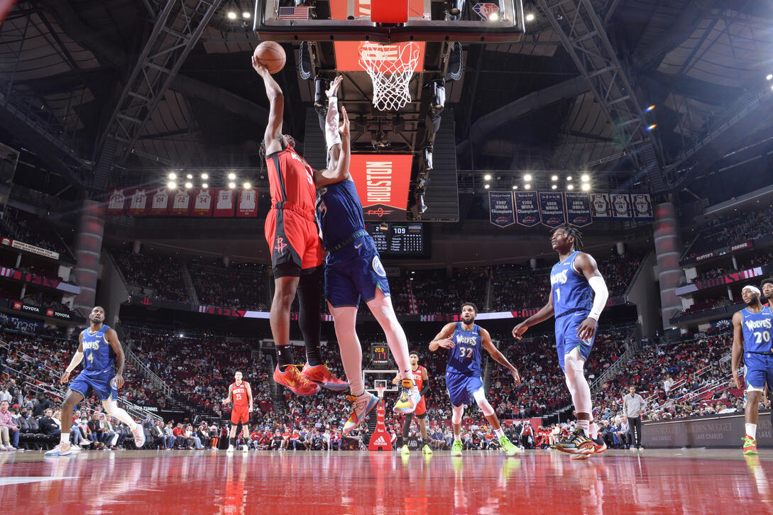 Photos Rockets vs Wolves Photo Gallery