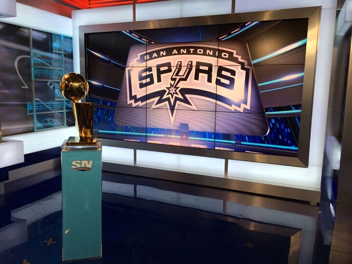 Larry visits Cory's High School and the Set Photo Gallery