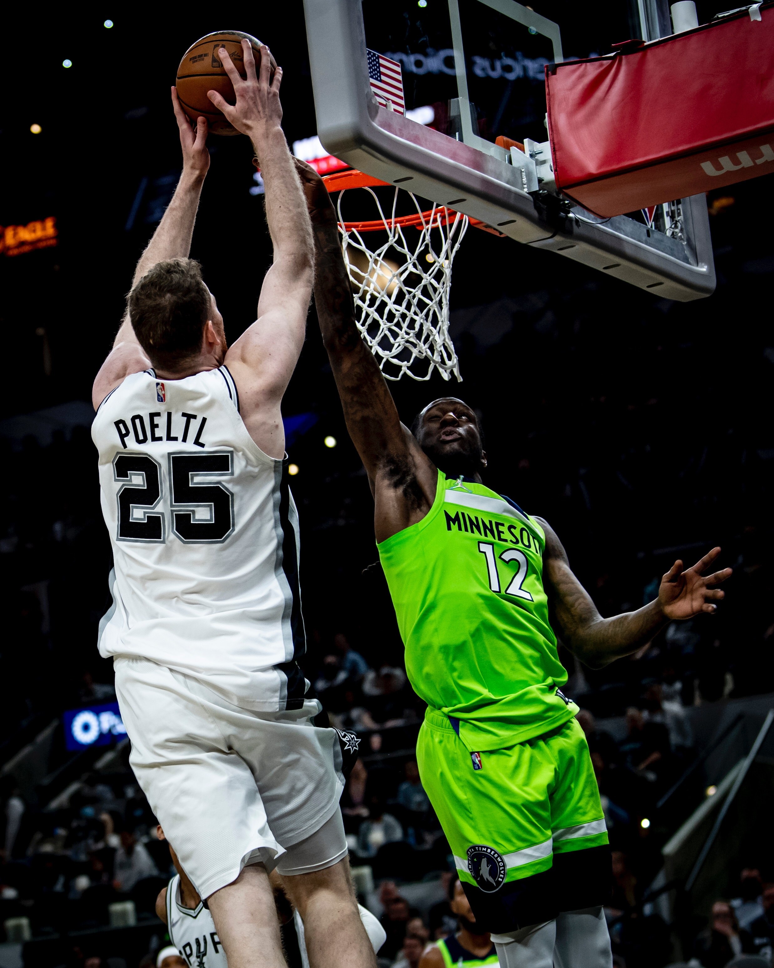 Photos Spurs vs. Timberwolves 3/14 Photo Gallery