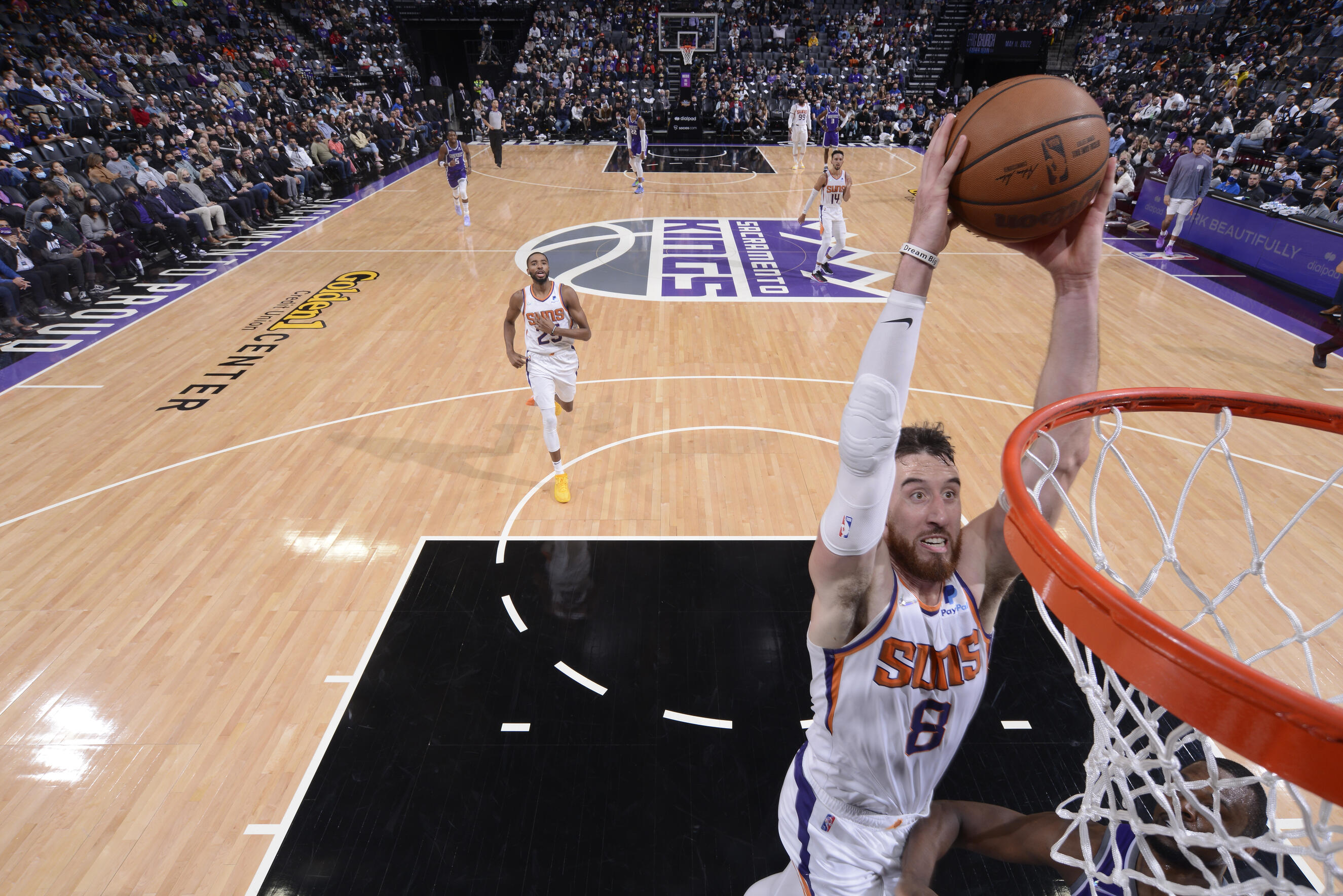 Phoenix Suns v Sacramento Kings