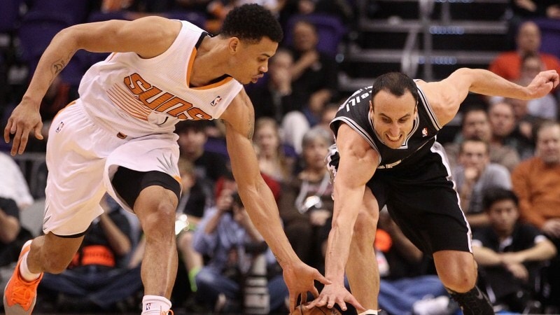 Green Making Defensive Adjustement at OffGuard